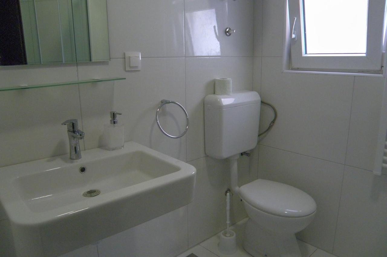 Lada Apartmani Novalja Exteriör bild